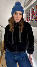Cosy Pom-Pom Beanie