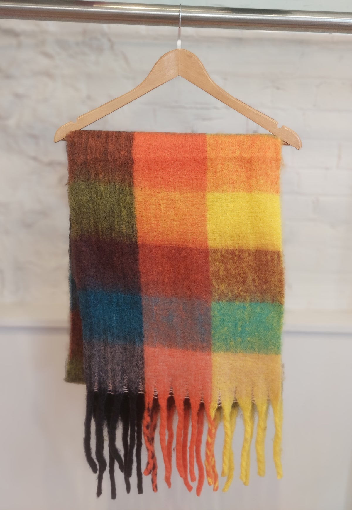 Fluffy Check Scarf