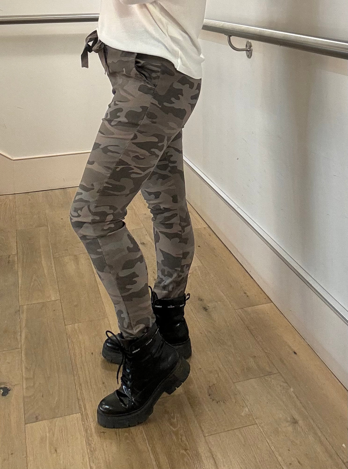 Camouflage Magic Trousers