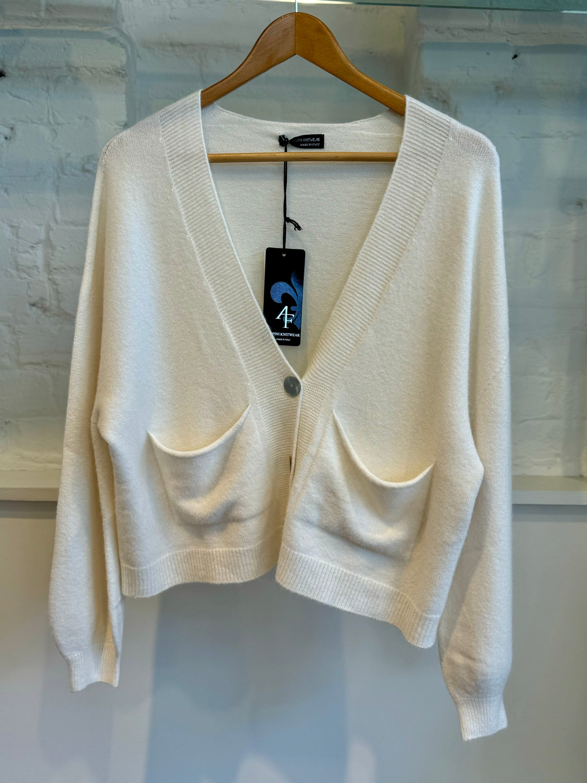 Cardigan With Two Front Pockets