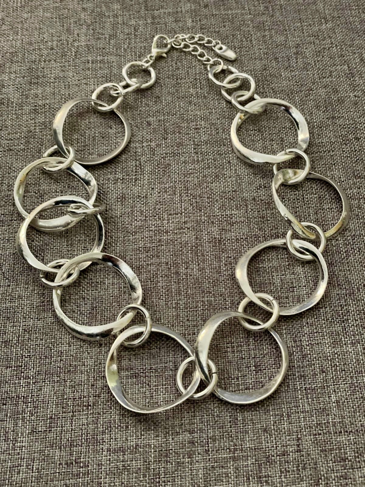 Aura Loops Necklace