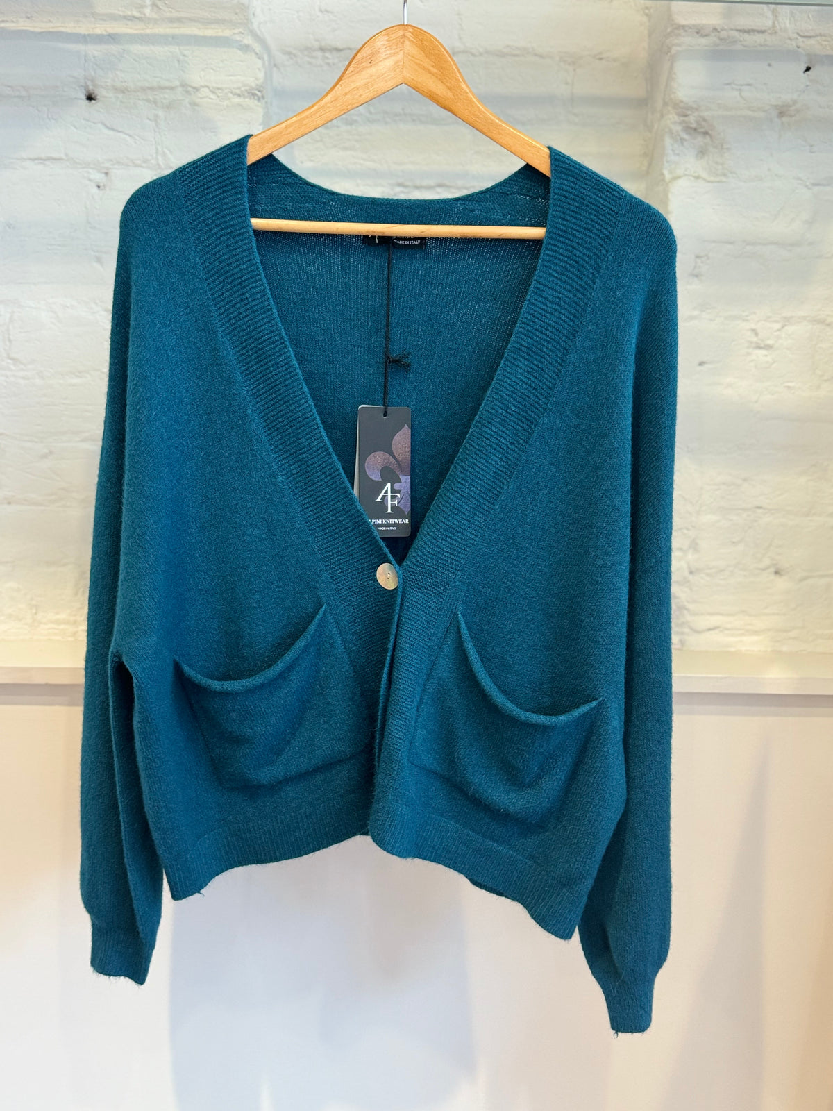 Cardigan With Two Front Pockets