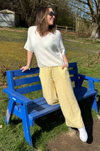 Pantalones anchos a rayas