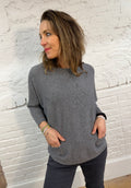 Pullover mit Fledermausärmeln und zwei Taschen