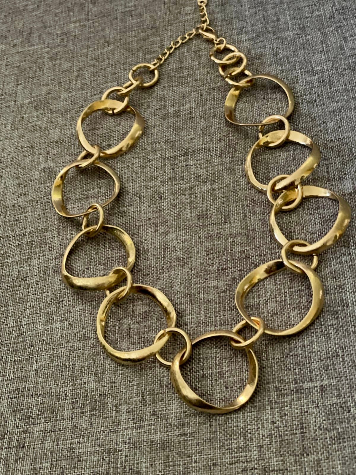 Aura Loops Necklace