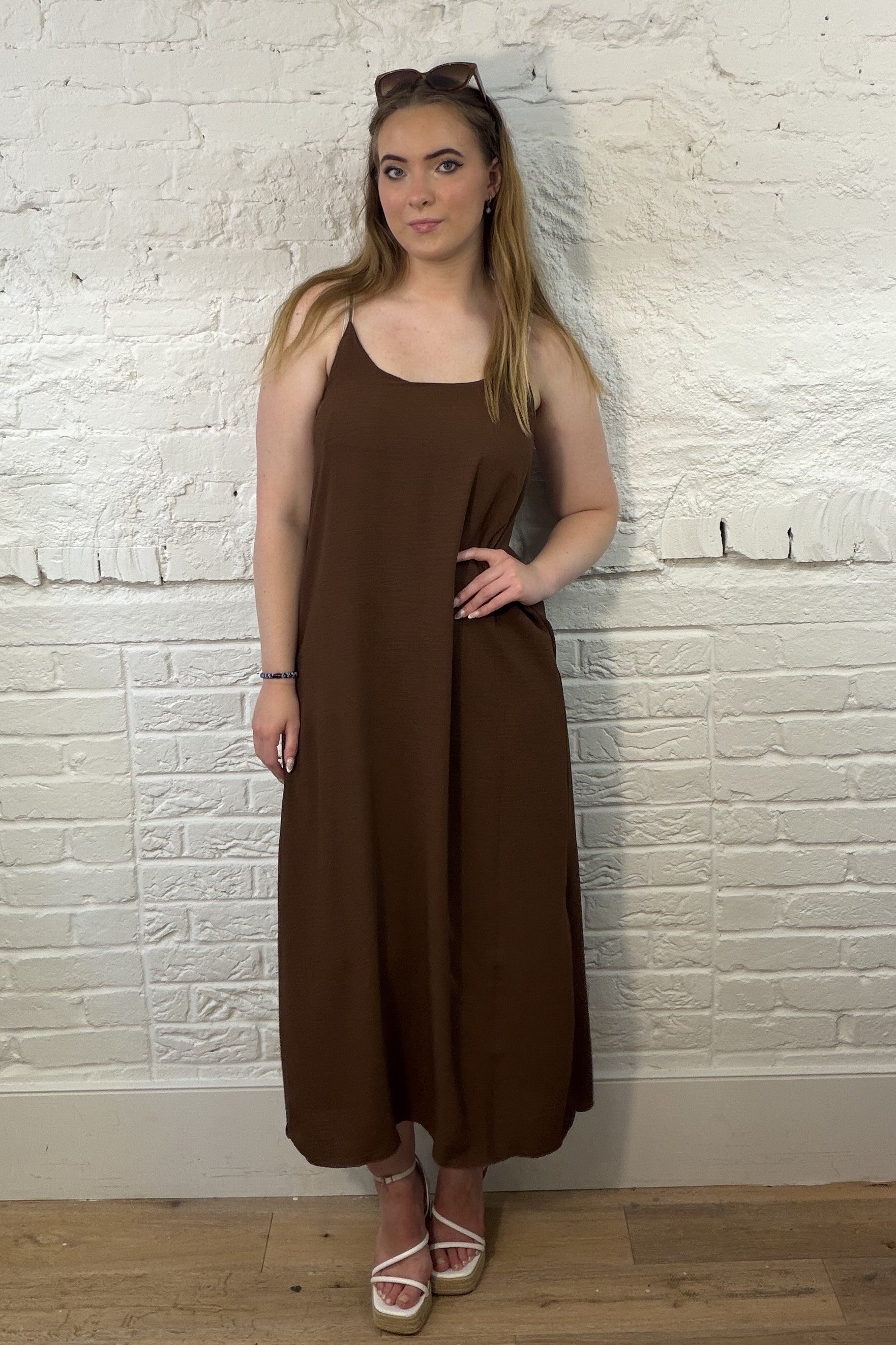Vestido largo estilo camisola