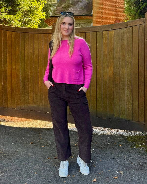 Short Two Pocket Round Neck