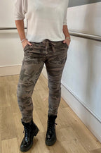 Camouflage Magic Trousers