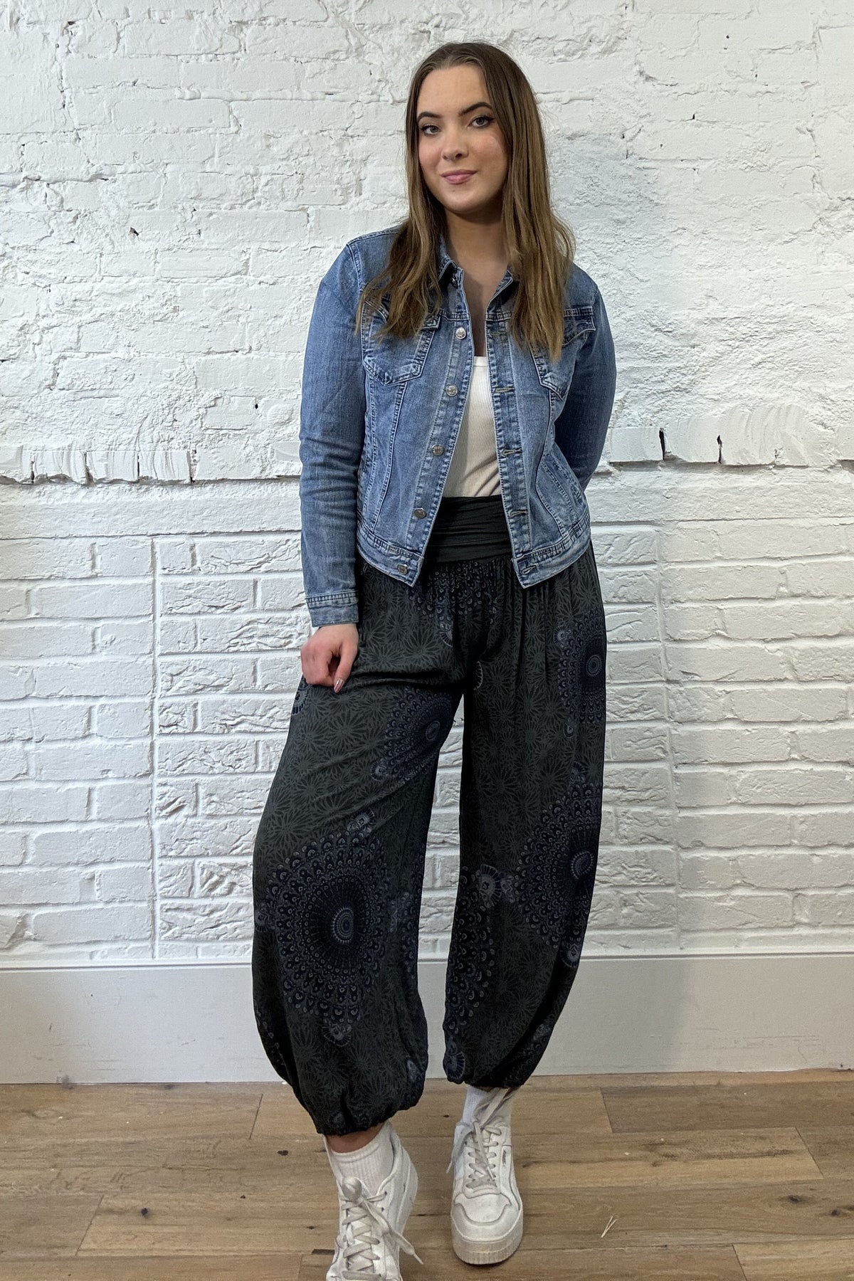 Mandala Pattern Hareem