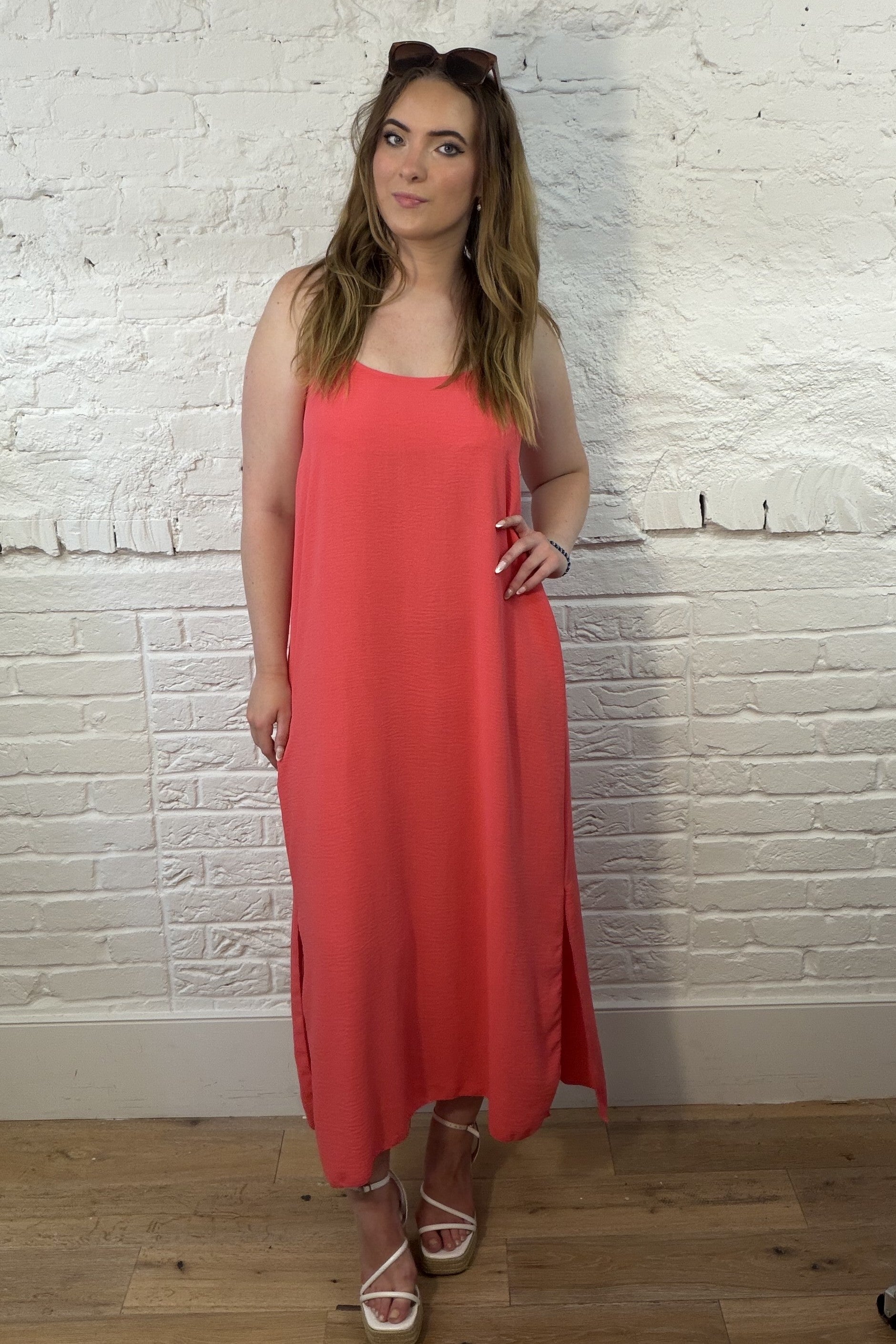 Vestido largo estilo camisola