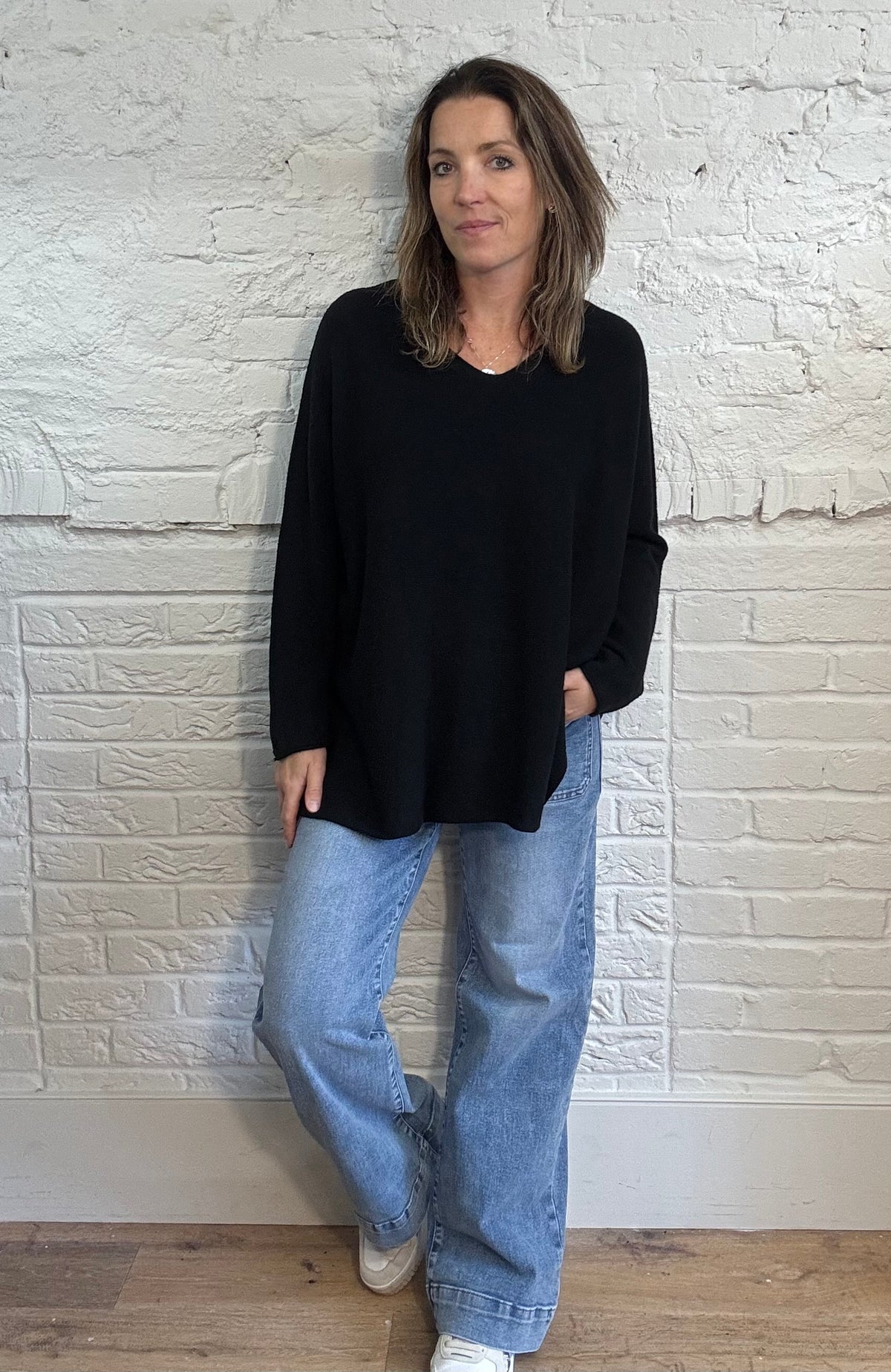 Übergroßer Pullover mit V-Ausschnitt