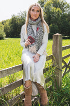Schal mit Leopardenmuster und Herzen von Alex Max