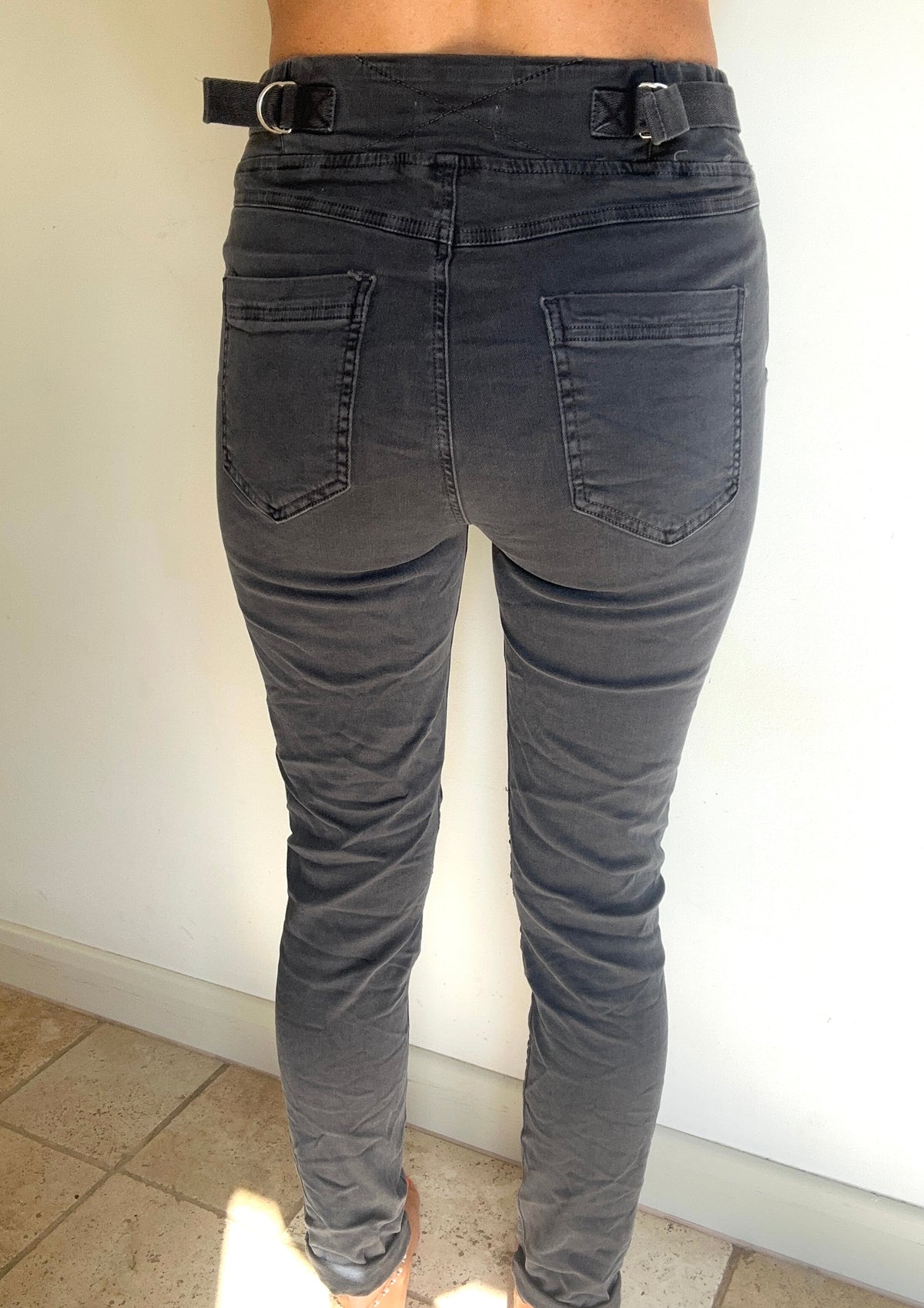 Sasa Tie Waist Jeans