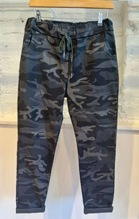 Camouflage Magic Trousers