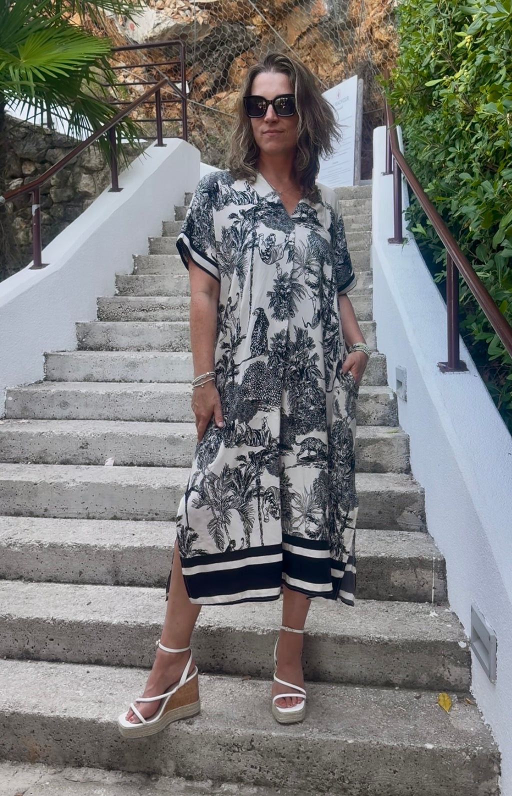 Vestido con estampado safari