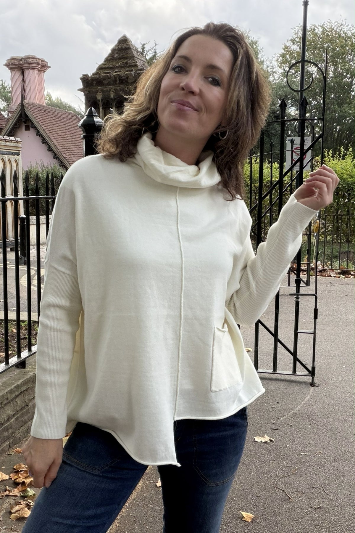 Renata Roll Hem Pocket Knit