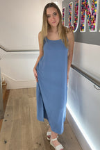 Vestido largo estilo camisola