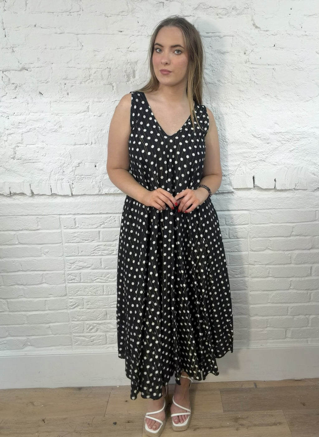 Cora Sleeveless Swing Dress