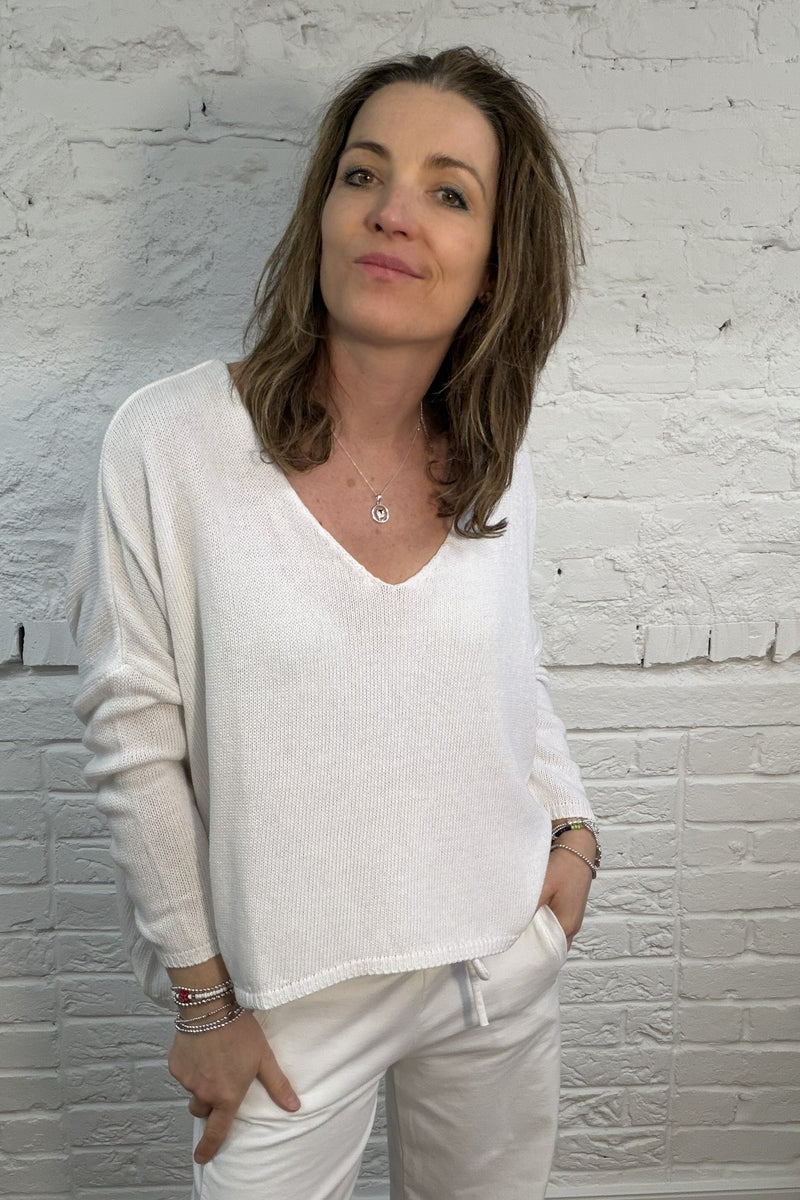 The Gracie Hi Lo V-Neck Jumper