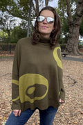 Agata Retro Circle Oversized Knit