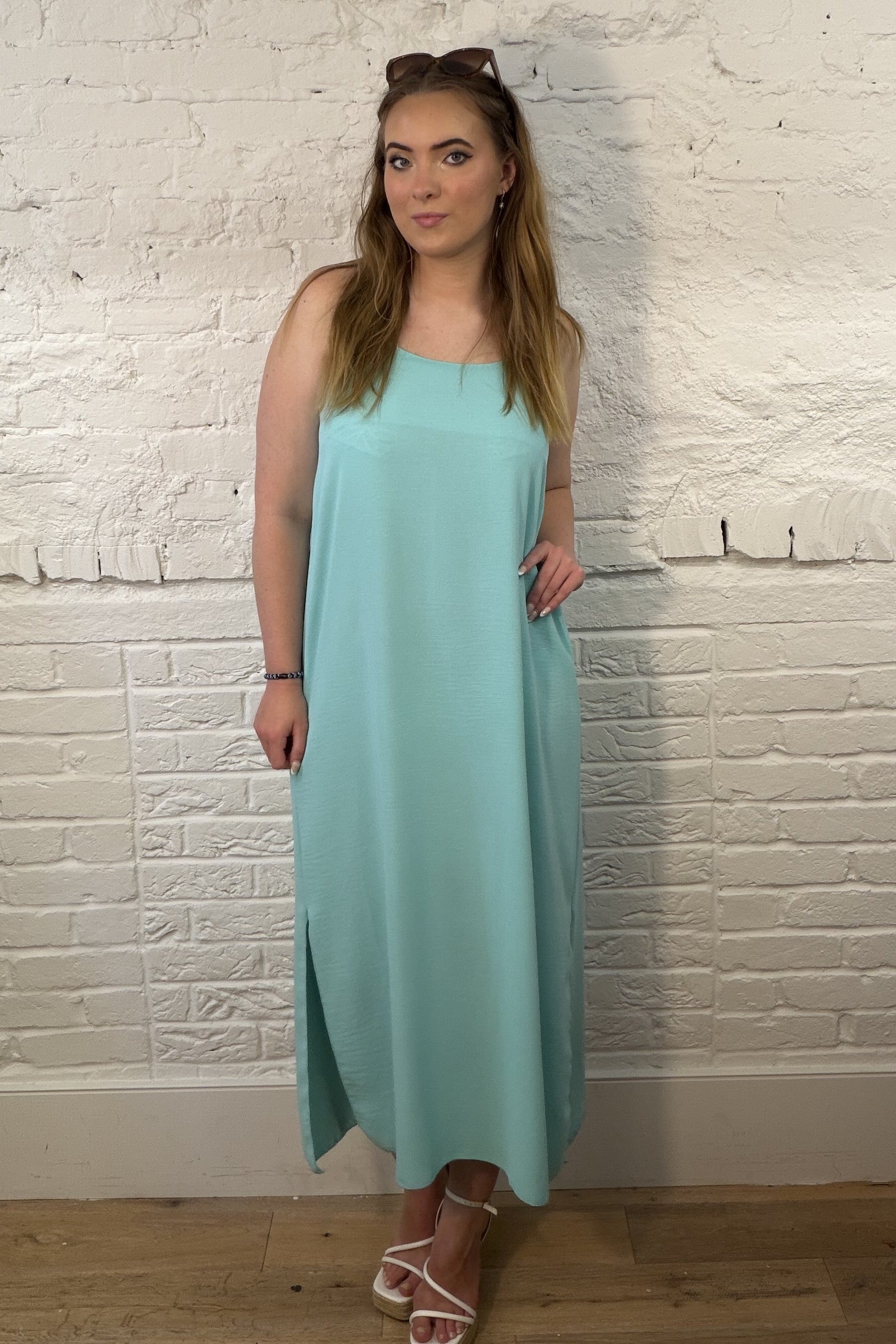 Vestido largo estilo camisola