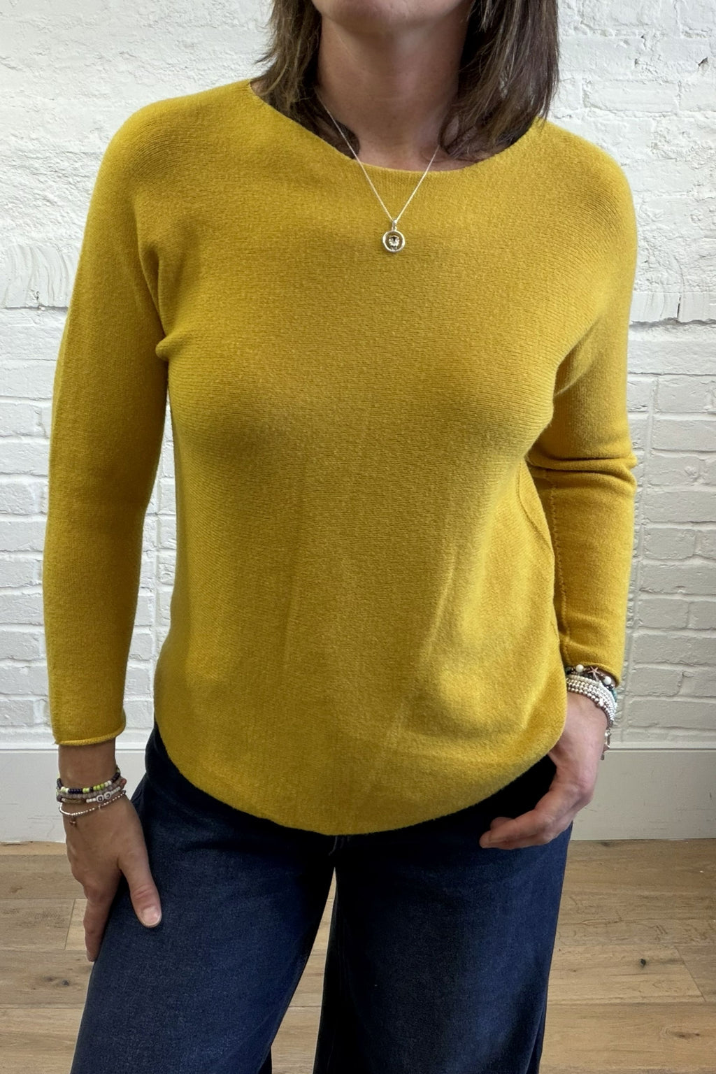 Phoebe Curved Hem Round Neck