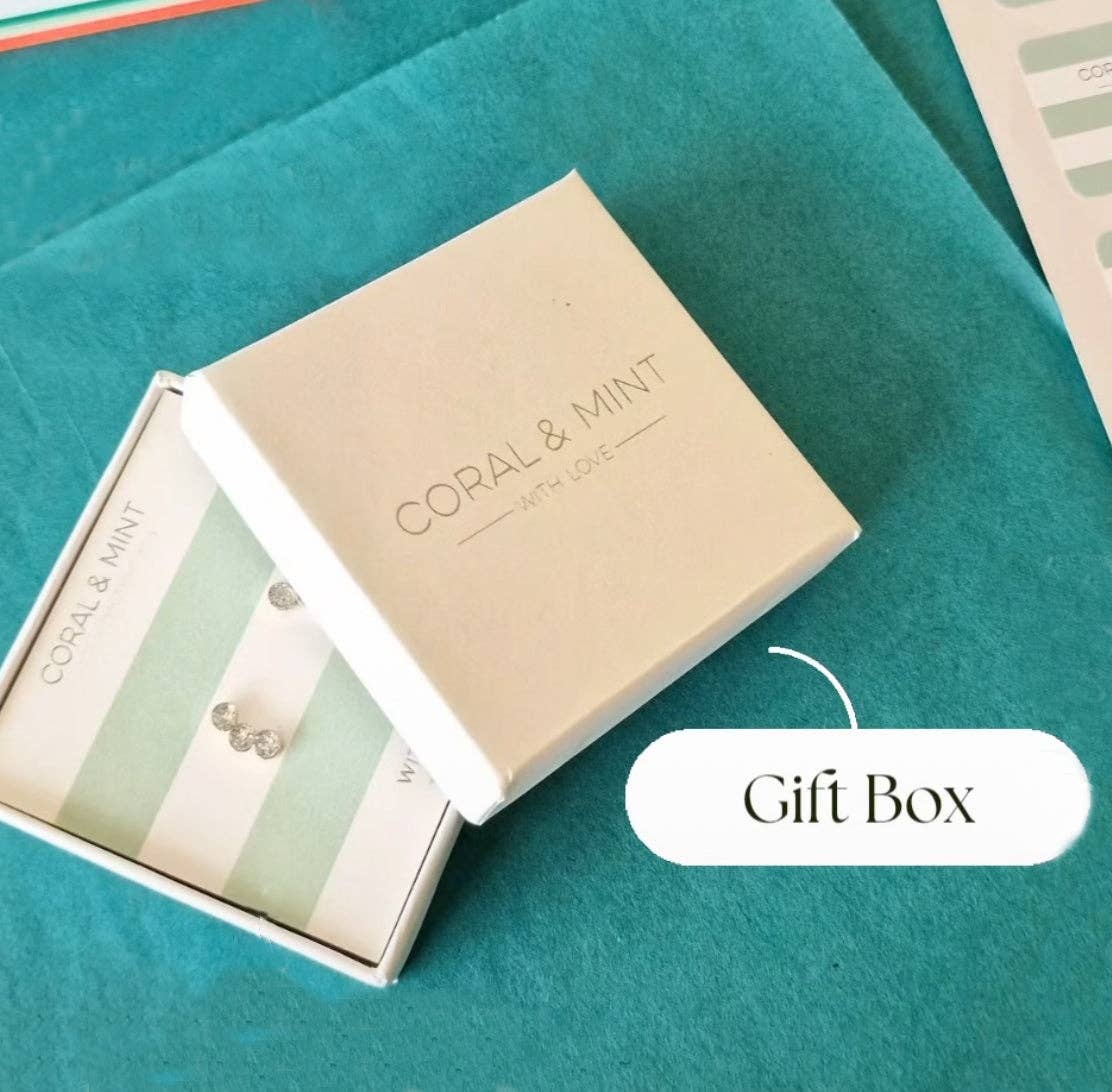Latest Designer Women's Accessories | LUNA UK – Luna UK