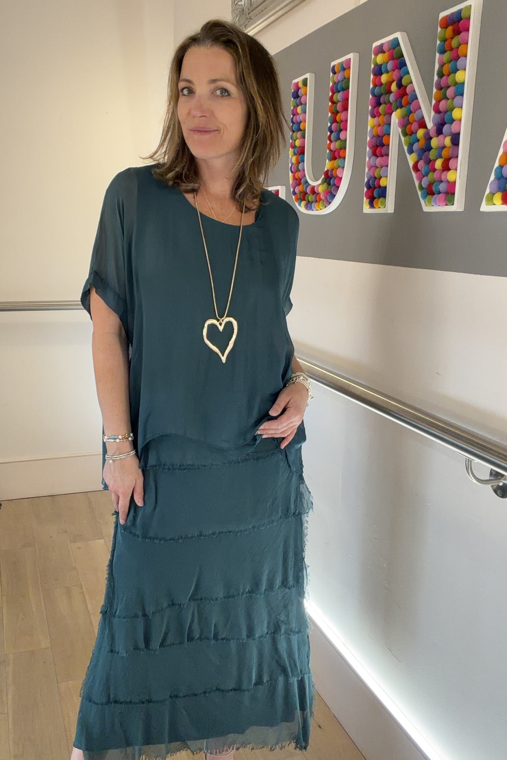 Kleid mit Seiden-Overlay