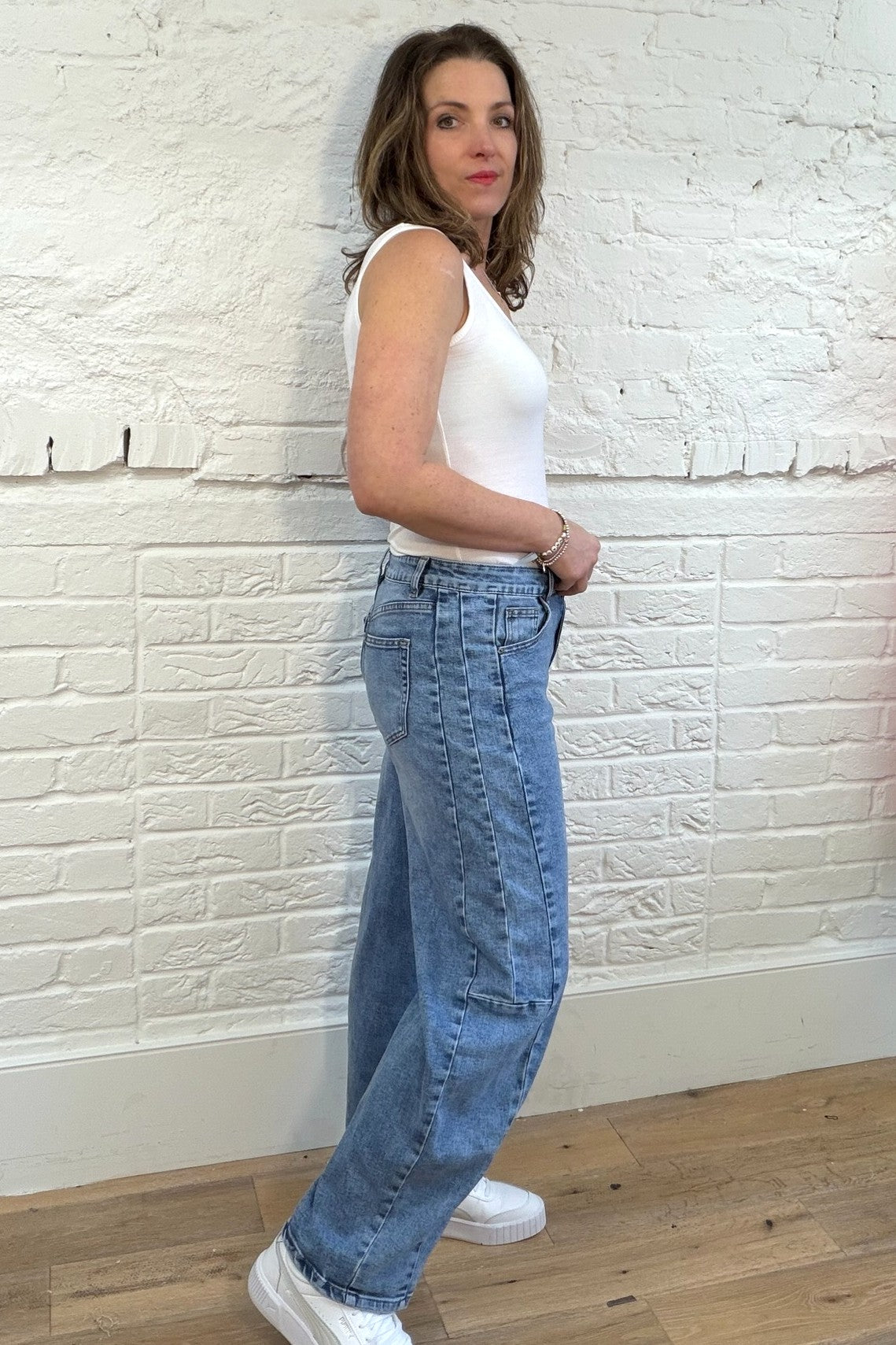 Sasa Barrel Leg Jeans